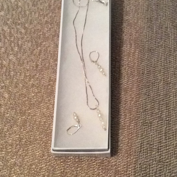 Jewelry - Picture 1 of 1